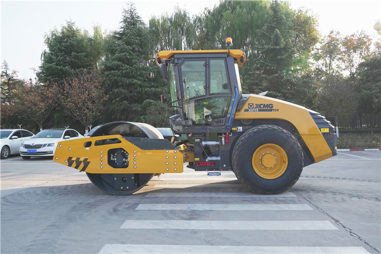 XCMG official small vibratory roller XS115 new 10 ton single drum road rollers at Bauma Exhibiton